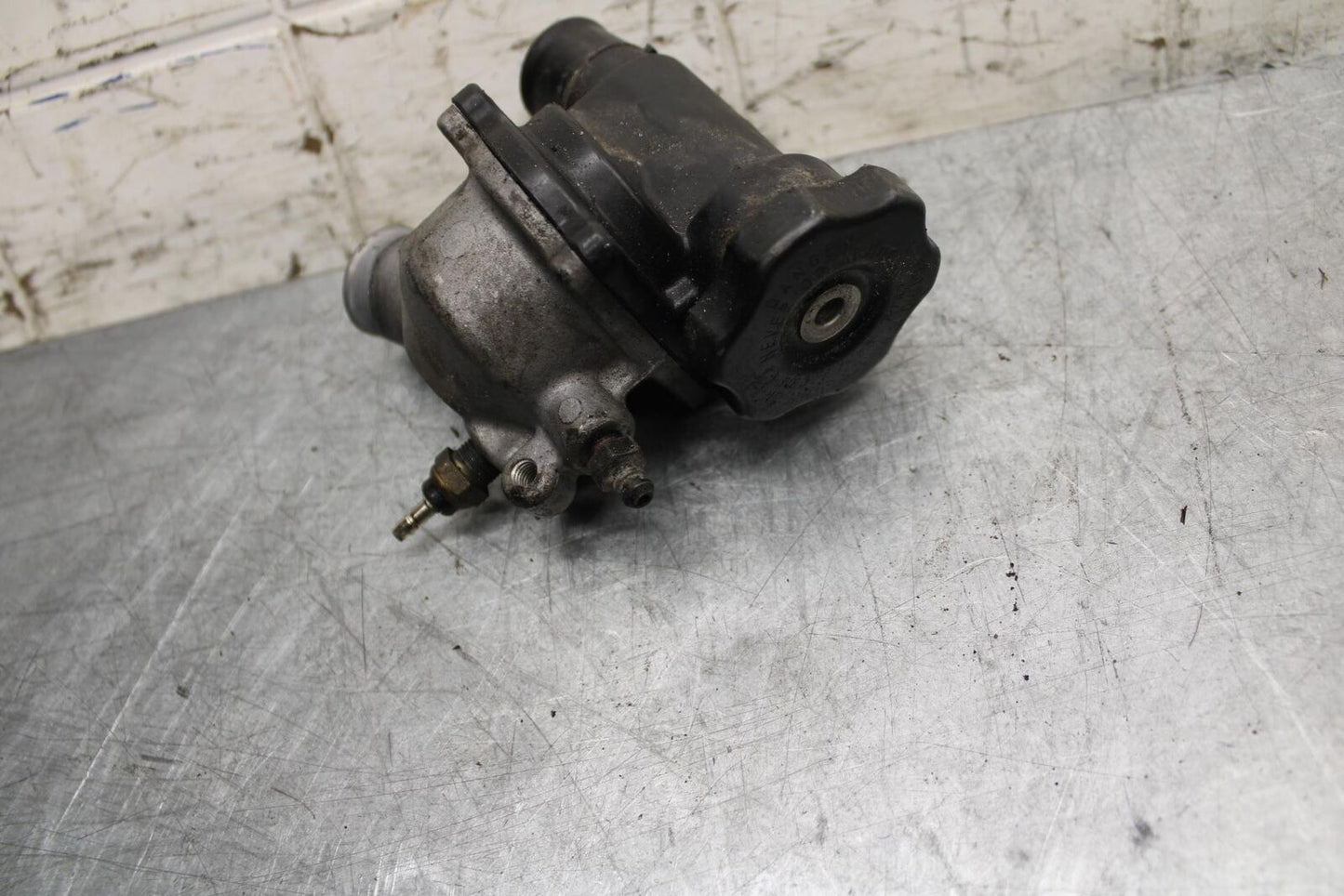 2001 Kawasaki Ninja ZX6 ZX600E THERMOSTAT W HOUSING ASSEMBLY BB547