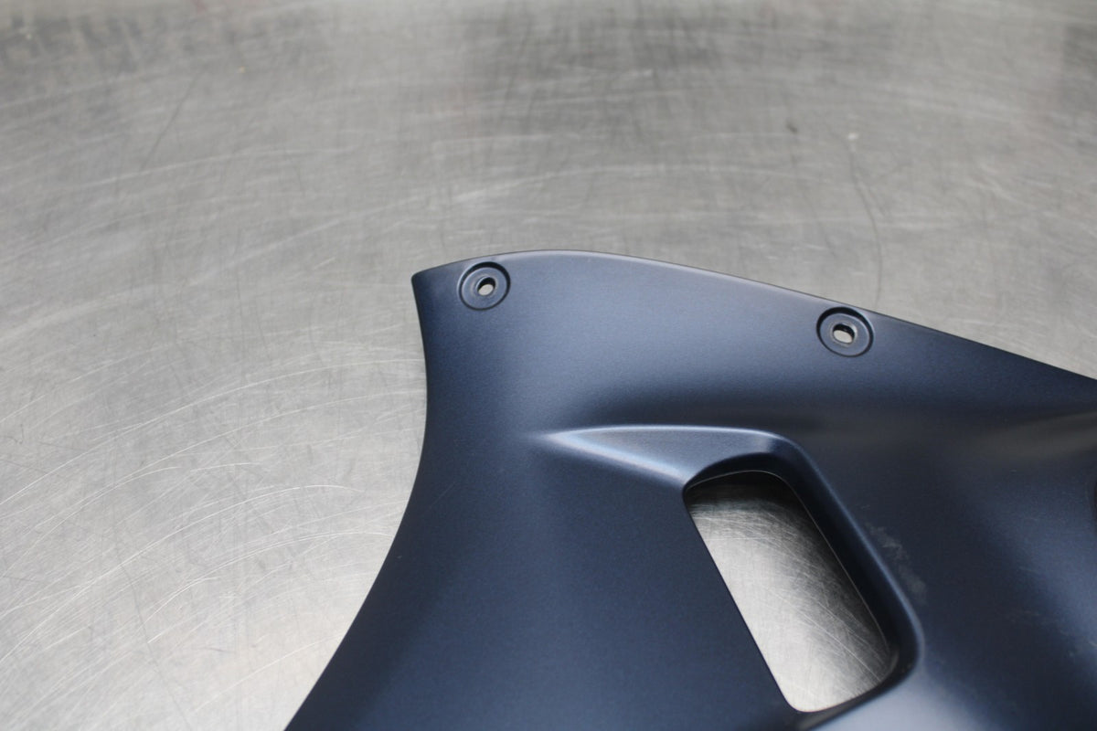 22-25 YAMAHA YZF R7 LEFT LOWER BOTTOM BELLY SIDE FAIRING COWL BB583