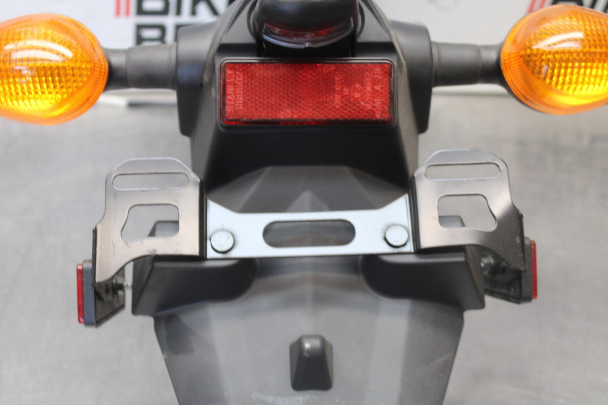 23 YAMAHA YZF R3 REAR BACK FENDER MUD GUARD BB003-B