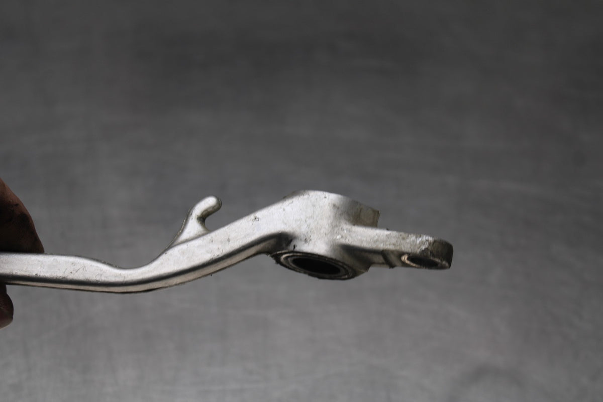 05-06 KAWASAKI NINJA ZX6R RIGHT REARSET BRAKE FOOT PEDAL BB877