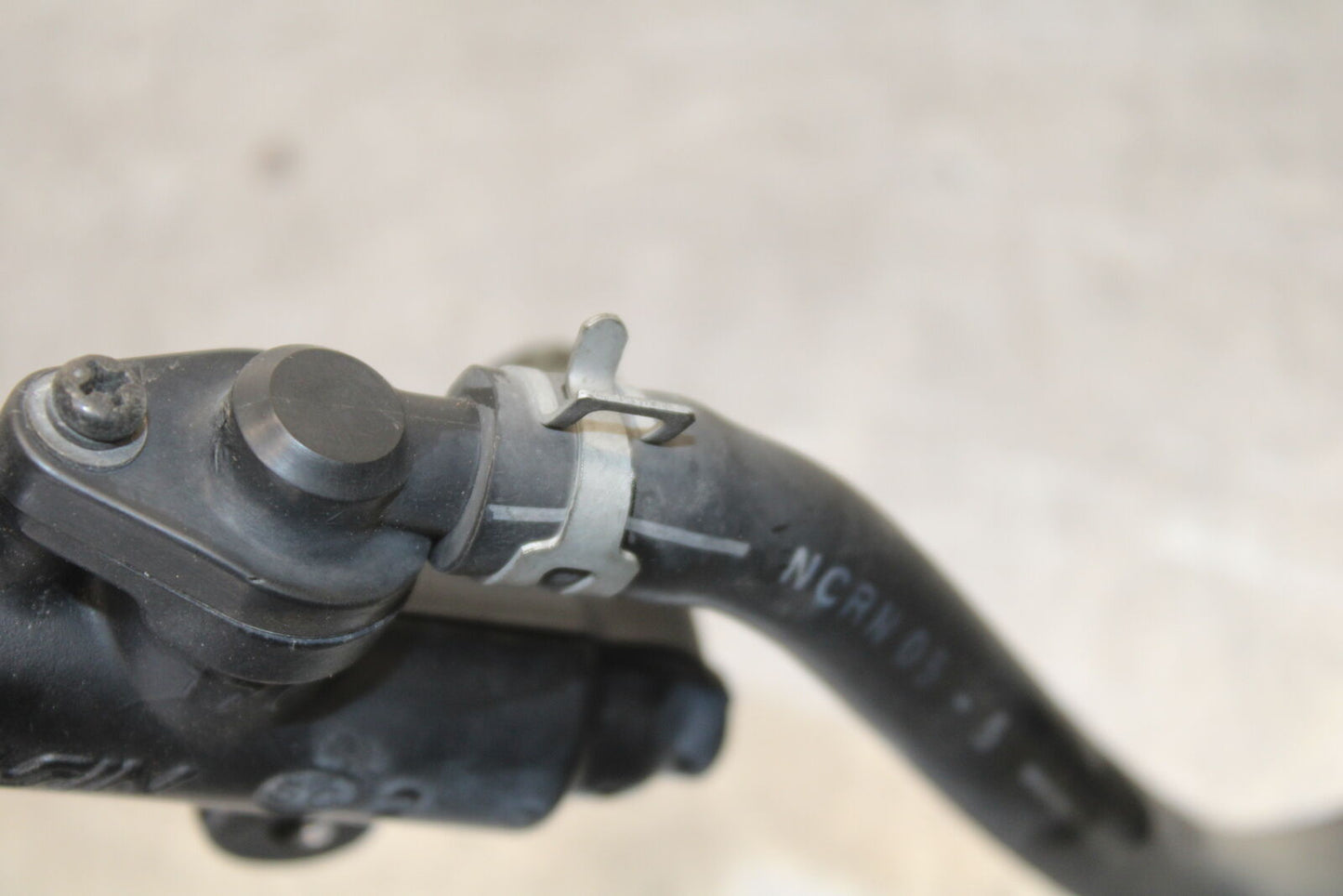 05-09 SUZUKI BOULEVARD C90 REAR BACK BRAKE MASTER CYLINDER W RESERVOIR BB692