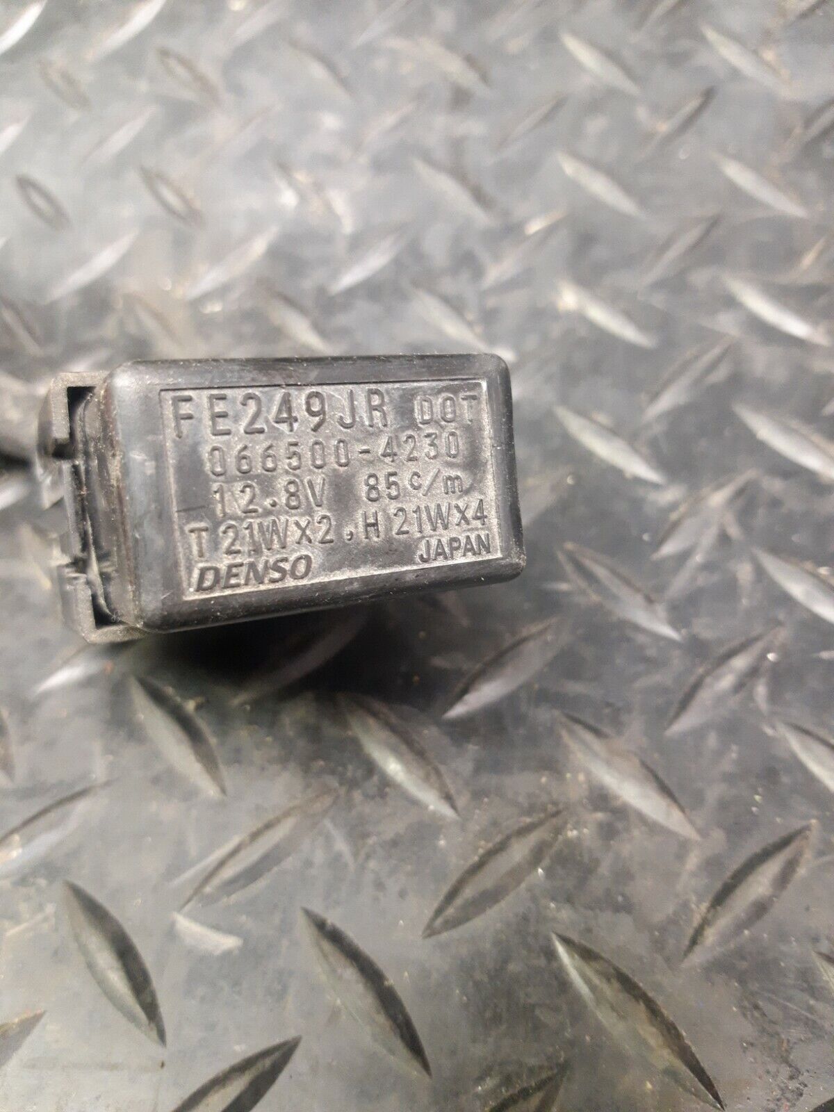 08-09 SUZUKI GSXR750 TURN SIGNAL FUEL PUMP RELAY FLASHER SWITCH BB190