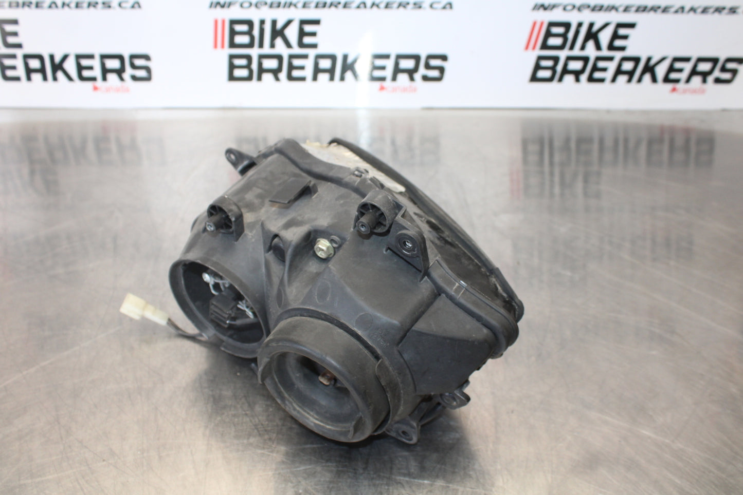 07-08 YAMAHA YZF R1 FRONT RIGHT HEADLIGHT HEAD LIGHT LAMP BB160