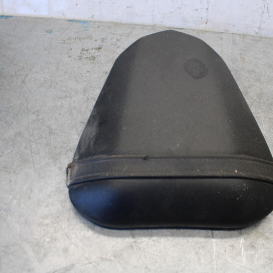 08-16 YAMAHA YZF R6 REAR BACK PASSENGER TANDEM SEAT PAD SADDLE PILLION BB431