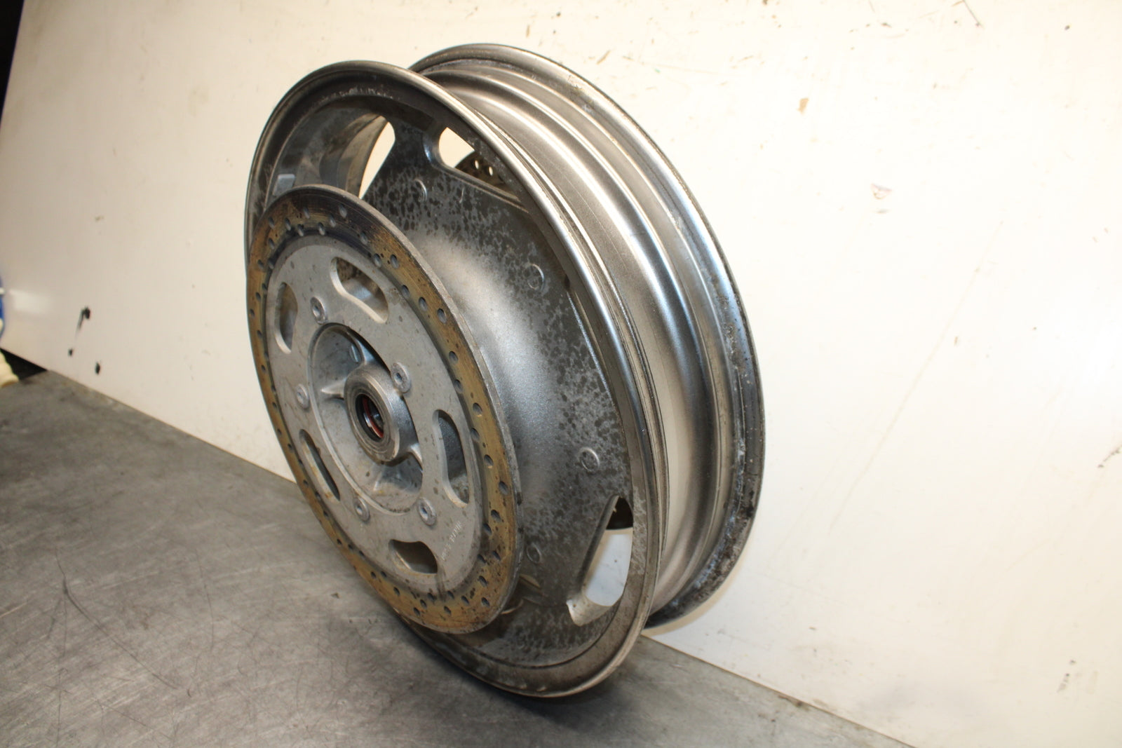 03-08 KAWASAKI VULCAN 1600 FRONT WHEEL FRONT RIM BB754