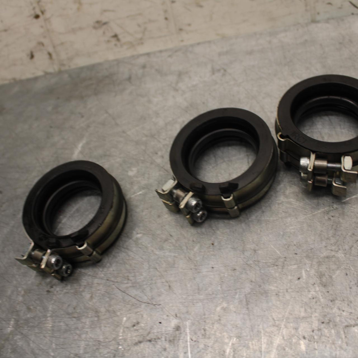 2015 Yamaha FJ09  INTAKE MANIFOLD BB41