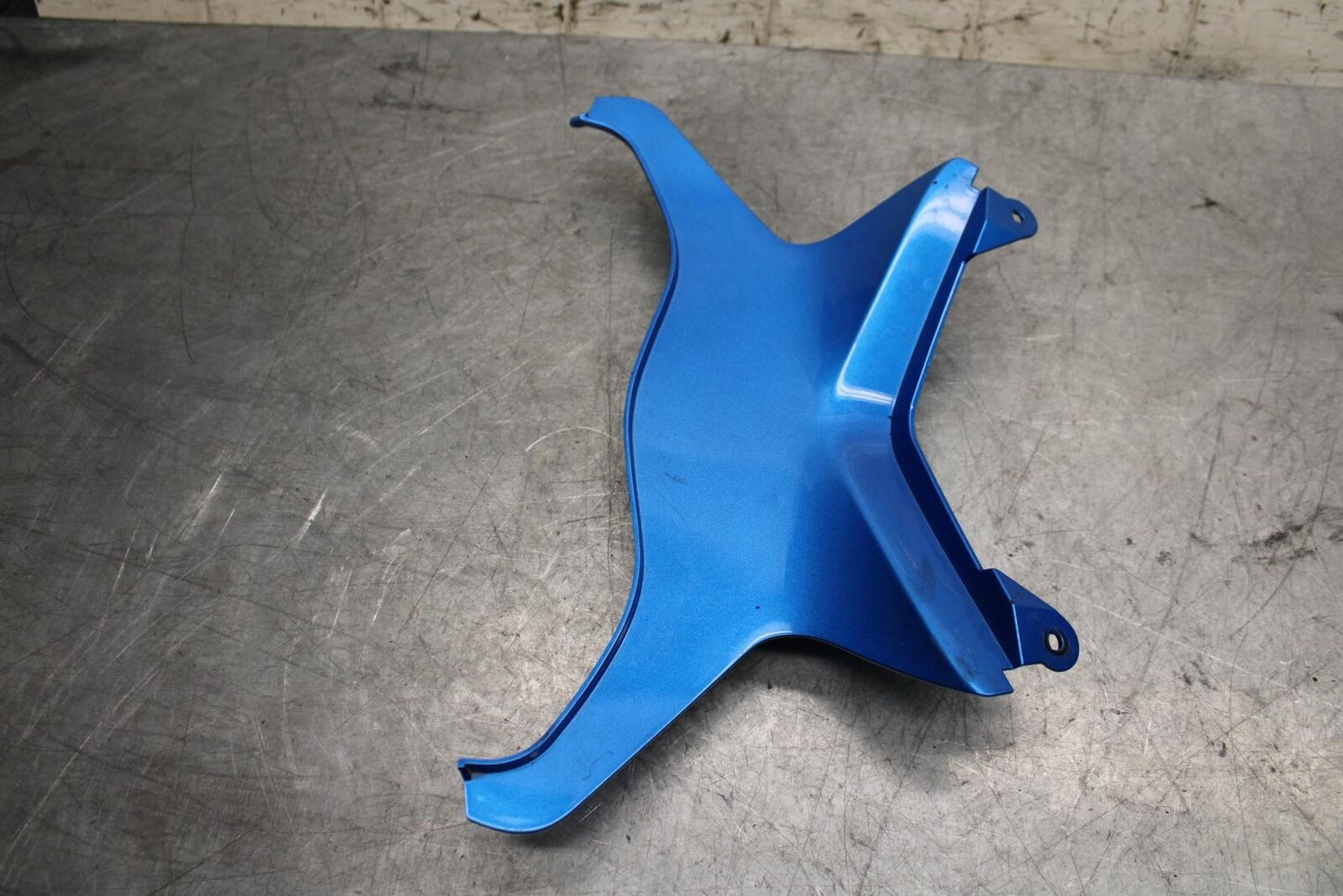 2009 Kawasaki Ninja ZX6R ZX600R CENTER REAR BACK TAIL FAIRING COWL BB548