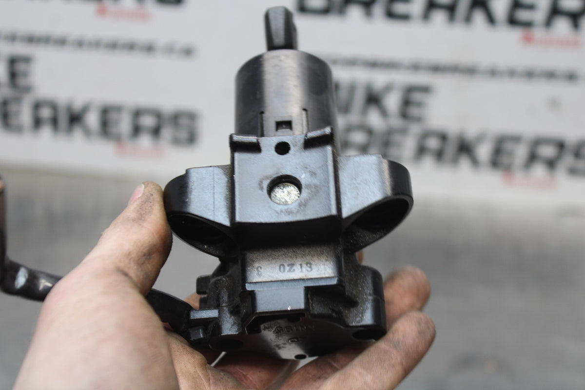 11-15 KAWASAKI NINJA ZX10R IGNITION LOCK W KEY BB840