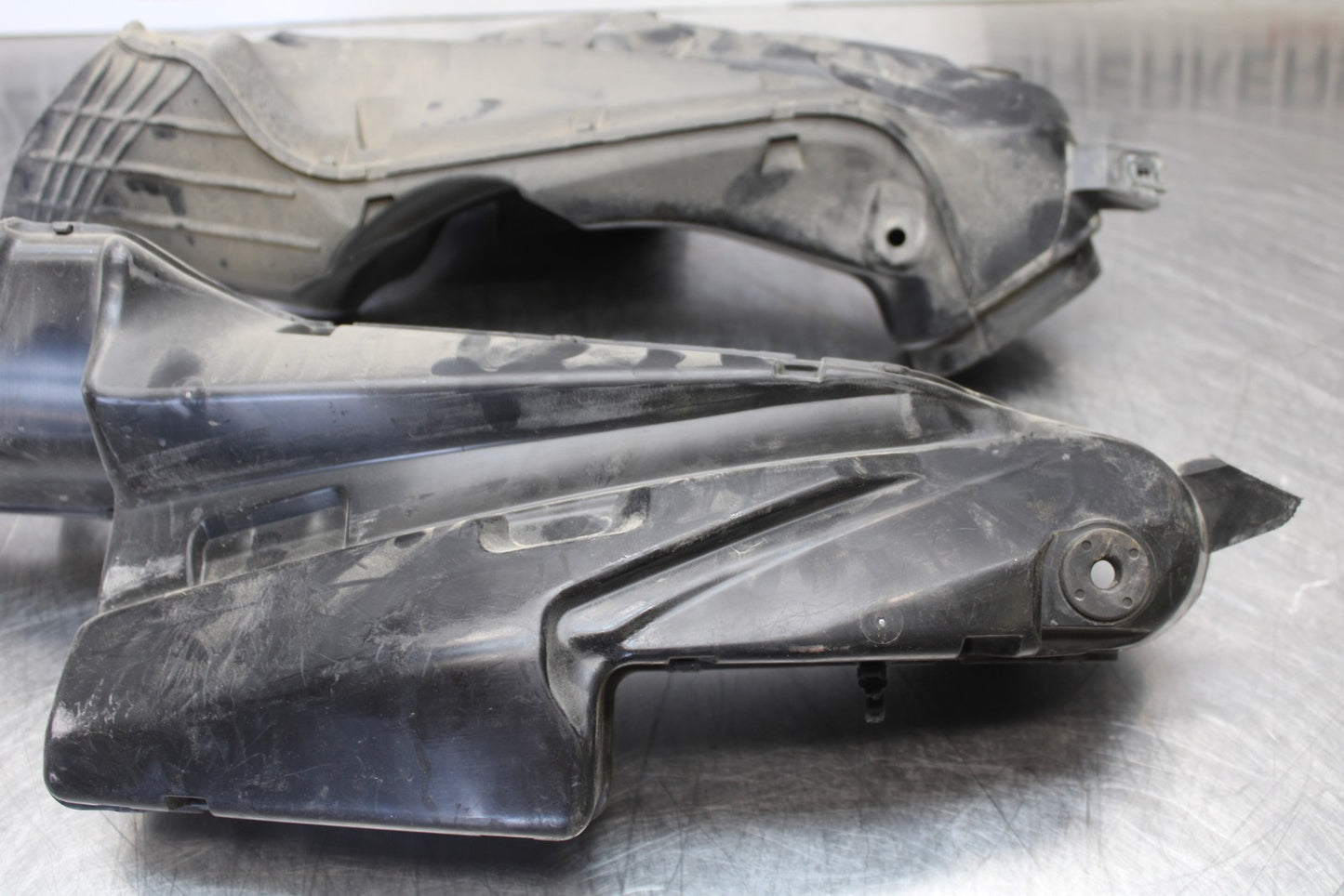 06-07 SUZUKI GSXR 600 RIGHT LEFT AIR INTAKE DUCTS BB170