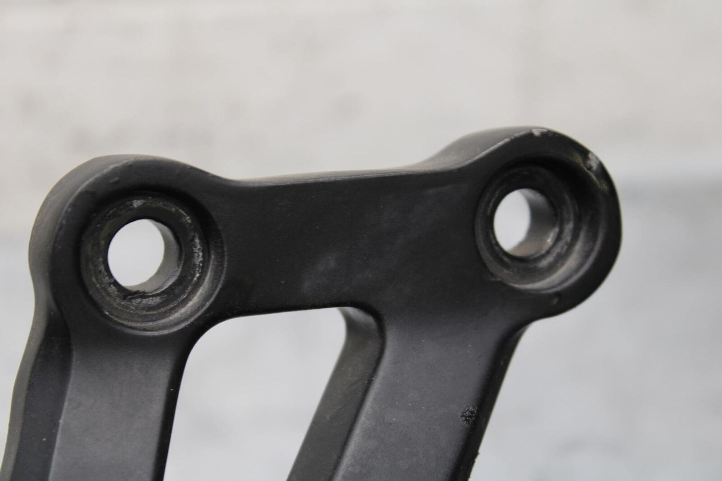 2000 Kawasaki Ninja ZX12R ZX1200A LEFT REAR BACK PASSENGER PEG 35063-1064