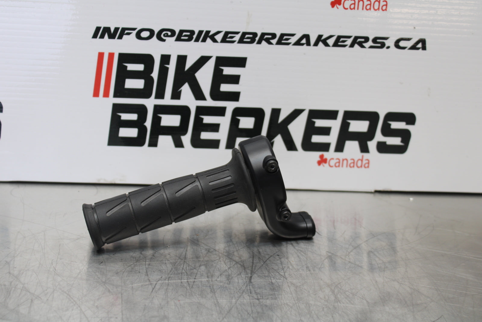 23-24 KAWASAKI NINJA ZX14R NEW!! THROTTLE CABLE LINE HOUSING GUIDE BB153