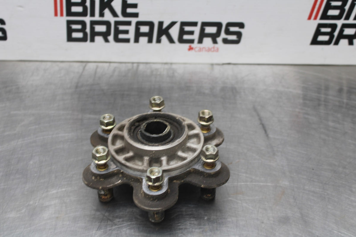 02 DUCATI MONSTER 620 REAR BACK SPROCKET HUB BB851