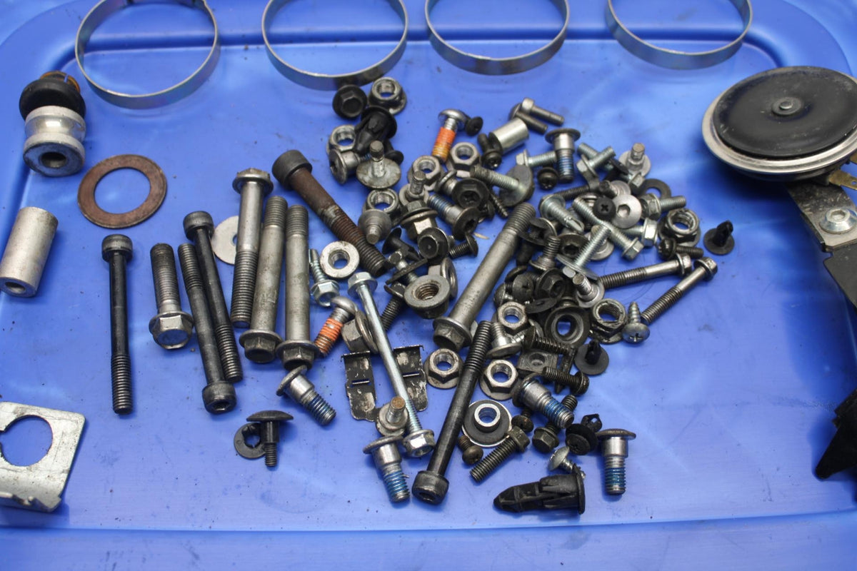 2016 Kawasaki ZX10R ZX1000 ABS KRT Edition ENGINE MISC BOLTS HARDWARE  BB86