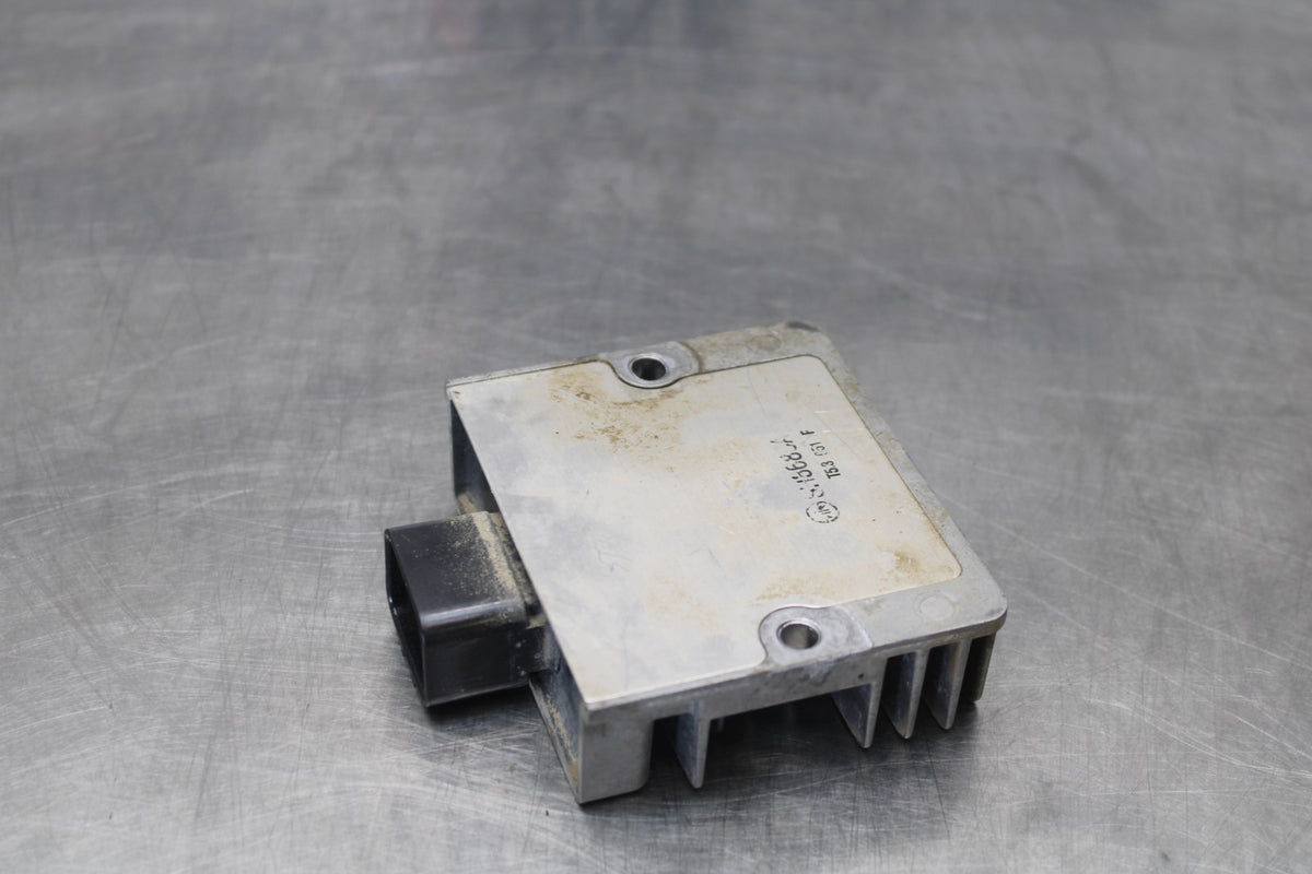 23-26 KAWASAKI NINJA ZX4RR RECTIFIER VOLTAGE REGULATOR BB872