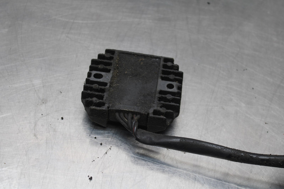 02 KAWASAKI VULCAN 800 VN800B CLASSIC RECTIFIER VOLTAGE REGULATOR BB862