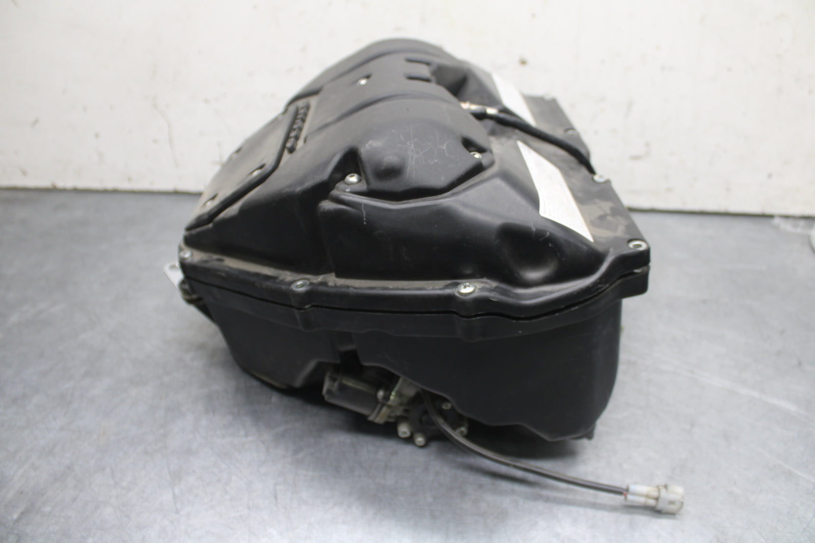 09-14 YAMAHA YZF R1 AIRBOX AIR INTAKE FILTER BOX BB696