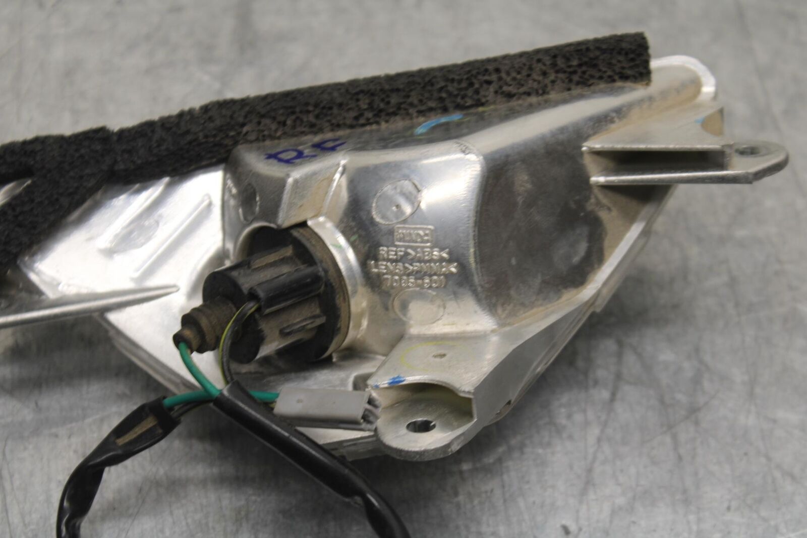 17-20 KAWASAKI NINJA EX650 ABS RIGHT FRONT TURN SIGNAL LIGHT INDICATOR BB88