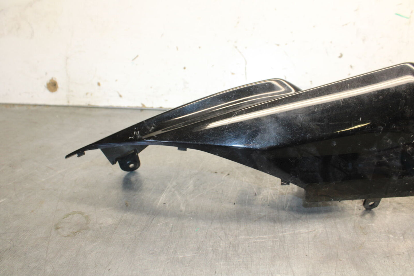 09-12 KAWASAKI NINJA ZX6R RIGHT REAR BACK TAIL FAIRING COWL SHROUD BB698