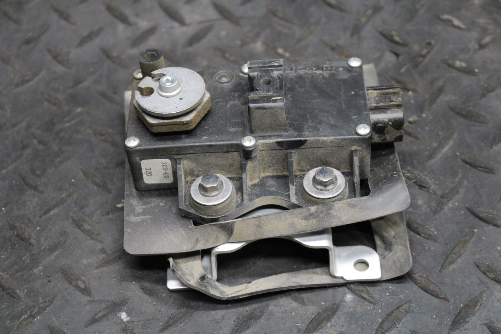 13 YAMAHA YZF R6 EXHAUST VALVE SERVO MOTOR 2C0-85820-00-00 BB209