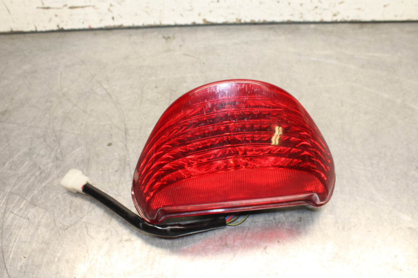 03 KAWASAKI ZX12R  REAR TAIL TAILLIGHT BACK BRAKE LIGHT BB472