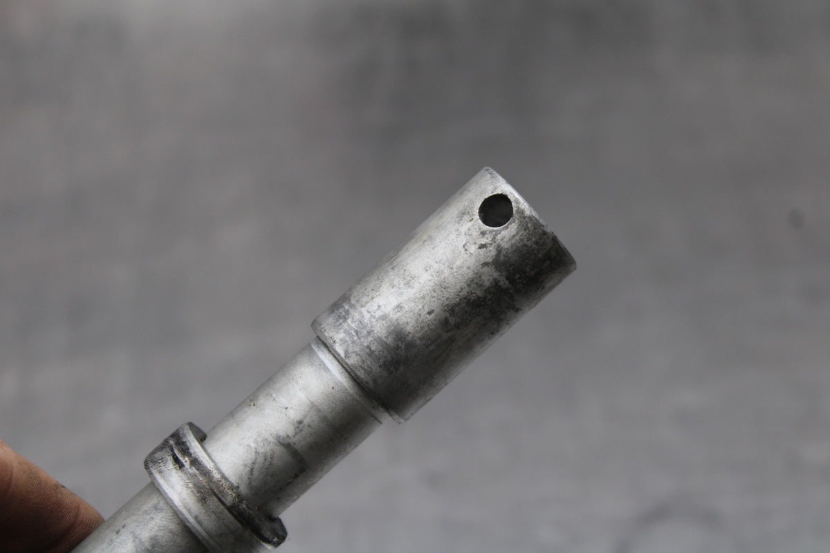 13-24 HONDA CBR600RR FRONT WHEEL RIM AXLE PIVOT BOLT BB772