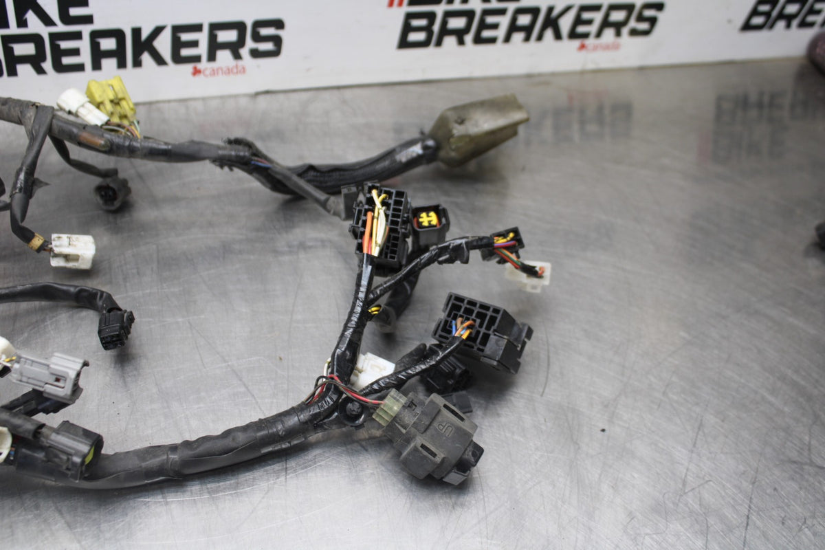 11-26 SUZUKI GSXR750 MAIN ENGINE WIRING HARNESS MOTOR WIRE LOOM BB900
