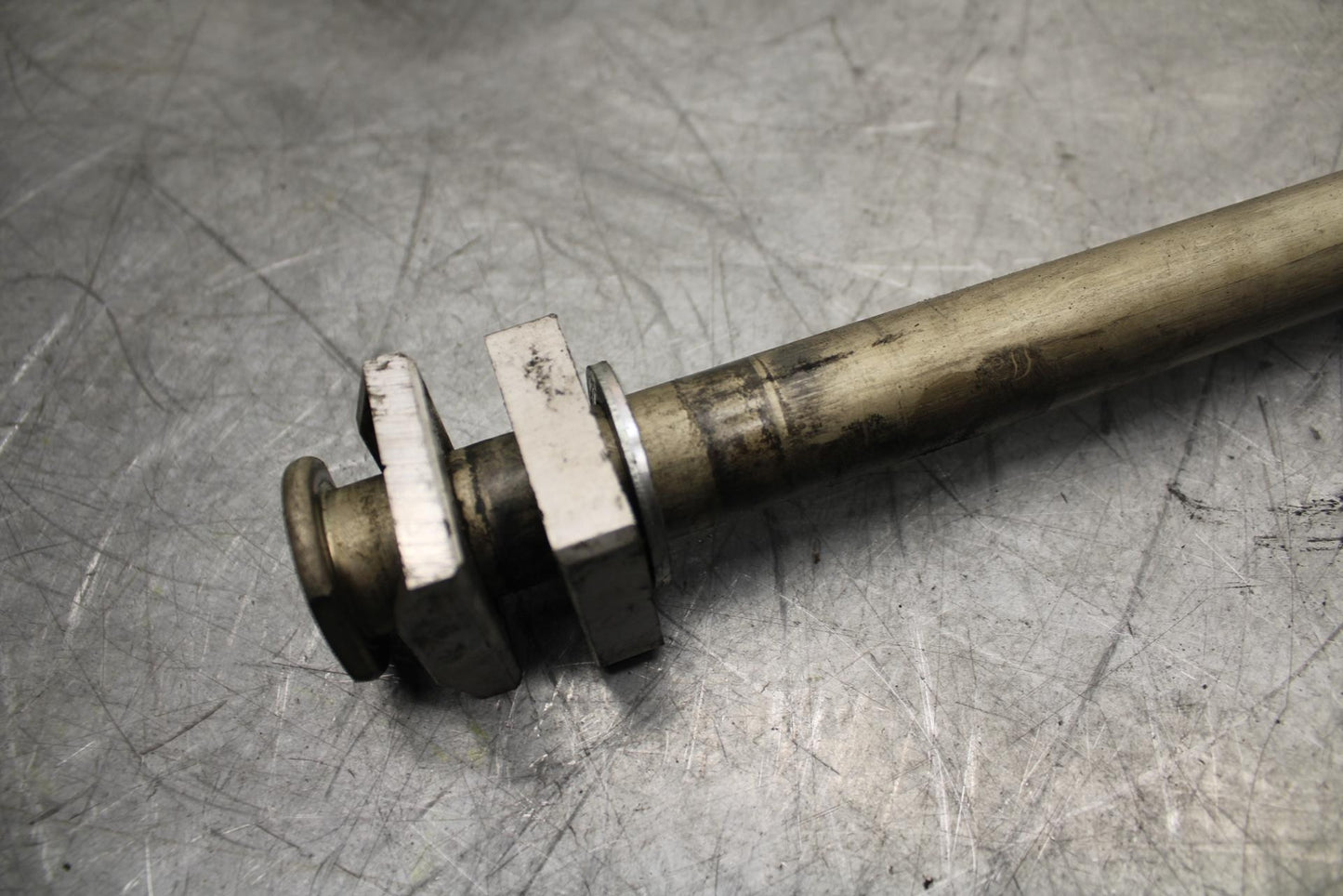 2009 Kawasaki Ninja ZX6R ZX600R REAR AXLE BACK WHEEL RIM PIVOT BOLT AXEL BB548