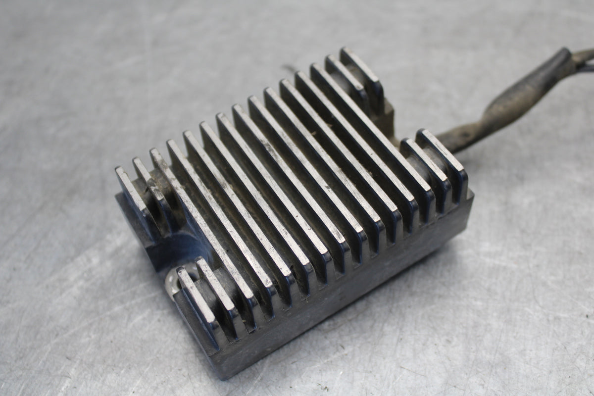 04-16 HARLEY-DAVIDSON SPORTSTER 883 RECTIFIER VOLTAGE REGULATOR BB680
