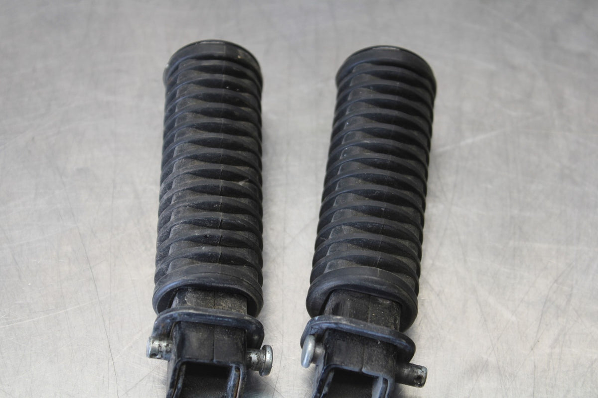 14 HONDA SHADOW 750 VT750C2B REAR PASSENGER FOOT STEP PEG SET BB867