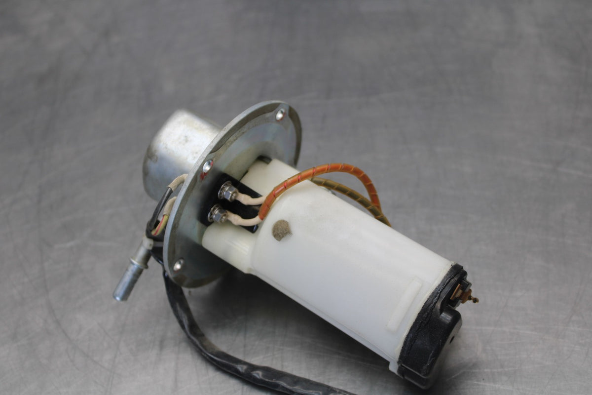 08 KAWASAKI VULCAN 1600 VN1600D NOMAD FUEL GAS PUMP BB904