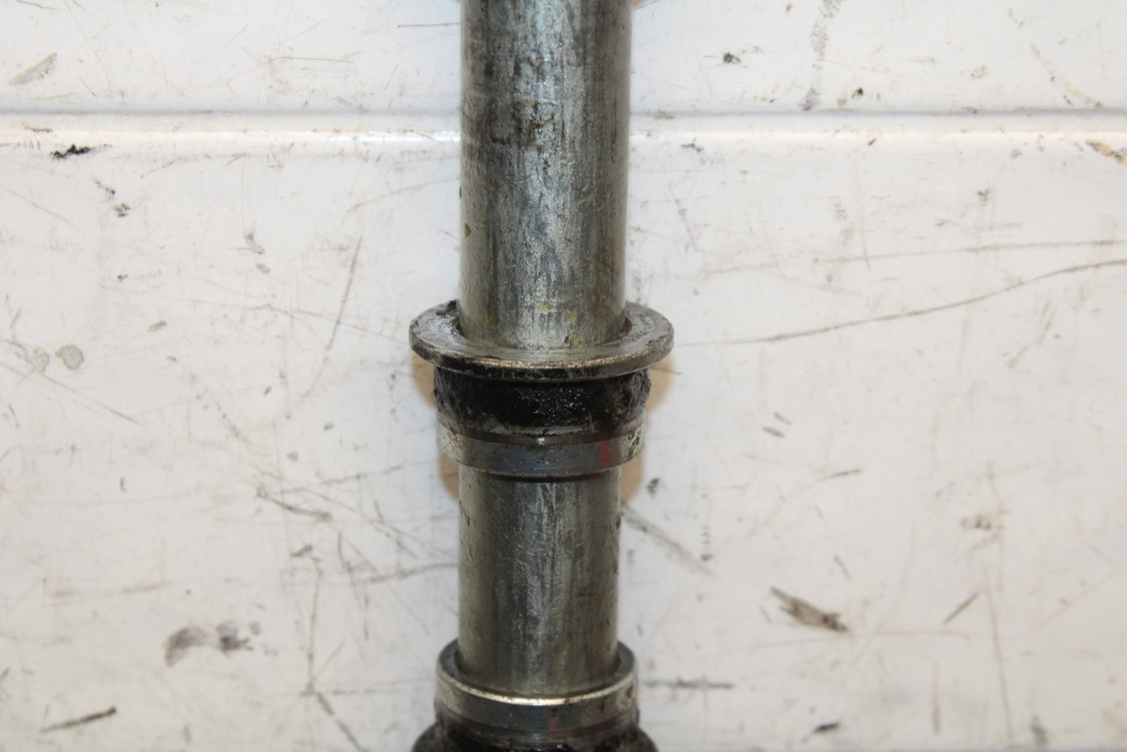 2000 Kawasaki Ninja ZX9R ZX900F FRONT WHEEL RIM AXLE PIVOT BOLT 41068-1404 BB70