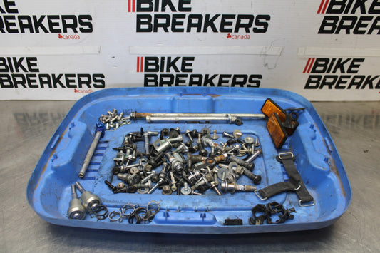 15-17 YAMAHA FJ09 MOUNTING BOLTS HARDWARE SCREWS BB906