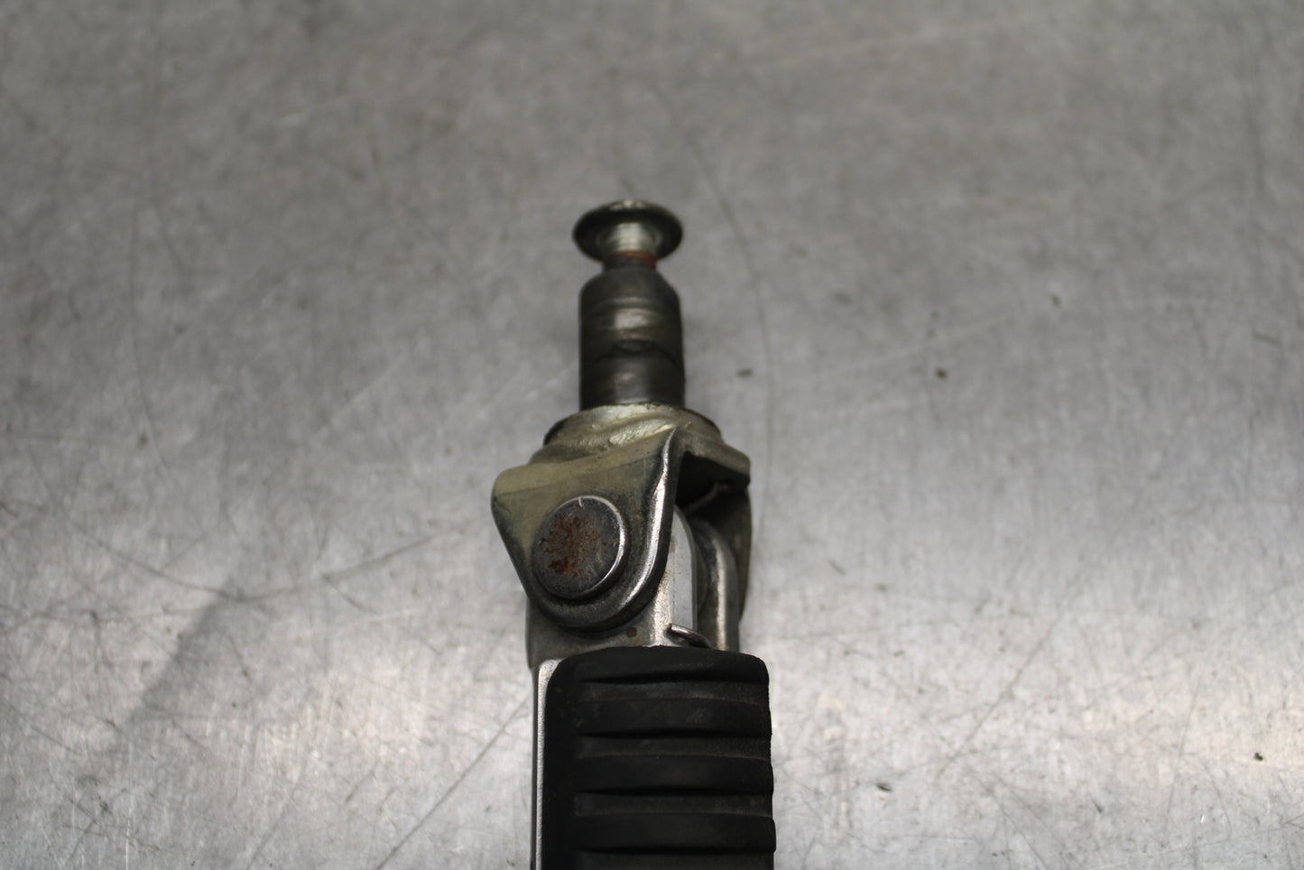 00-02 KAWASAKI NINJA ZX6R LEFT FRONT FOOT REST PEG STEP BB750