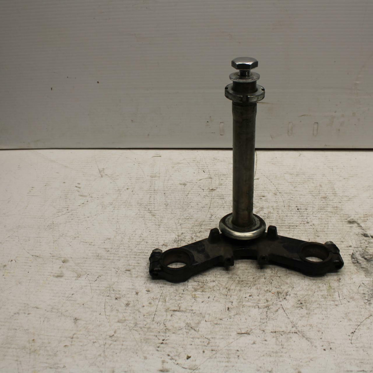 90-07 KAWASAKI ZZR 250 FRONT FORKS CLAMP LOWER TRIPLE TREE STEM BB298