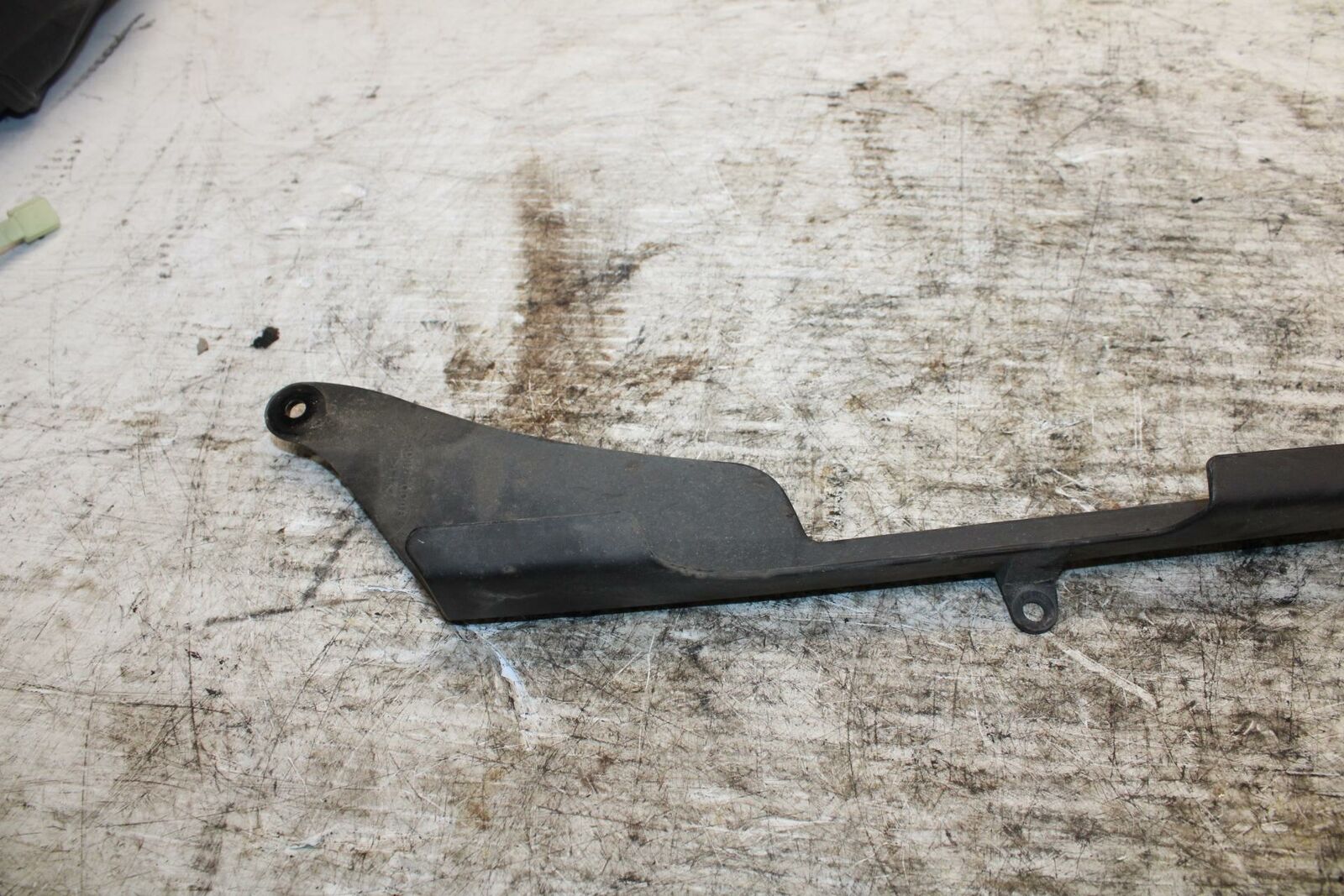 13-18 KAWASAKI NINJA ZX6R REAR BACK DRIVE CHAIN GUARD COVER SHIELD BB311