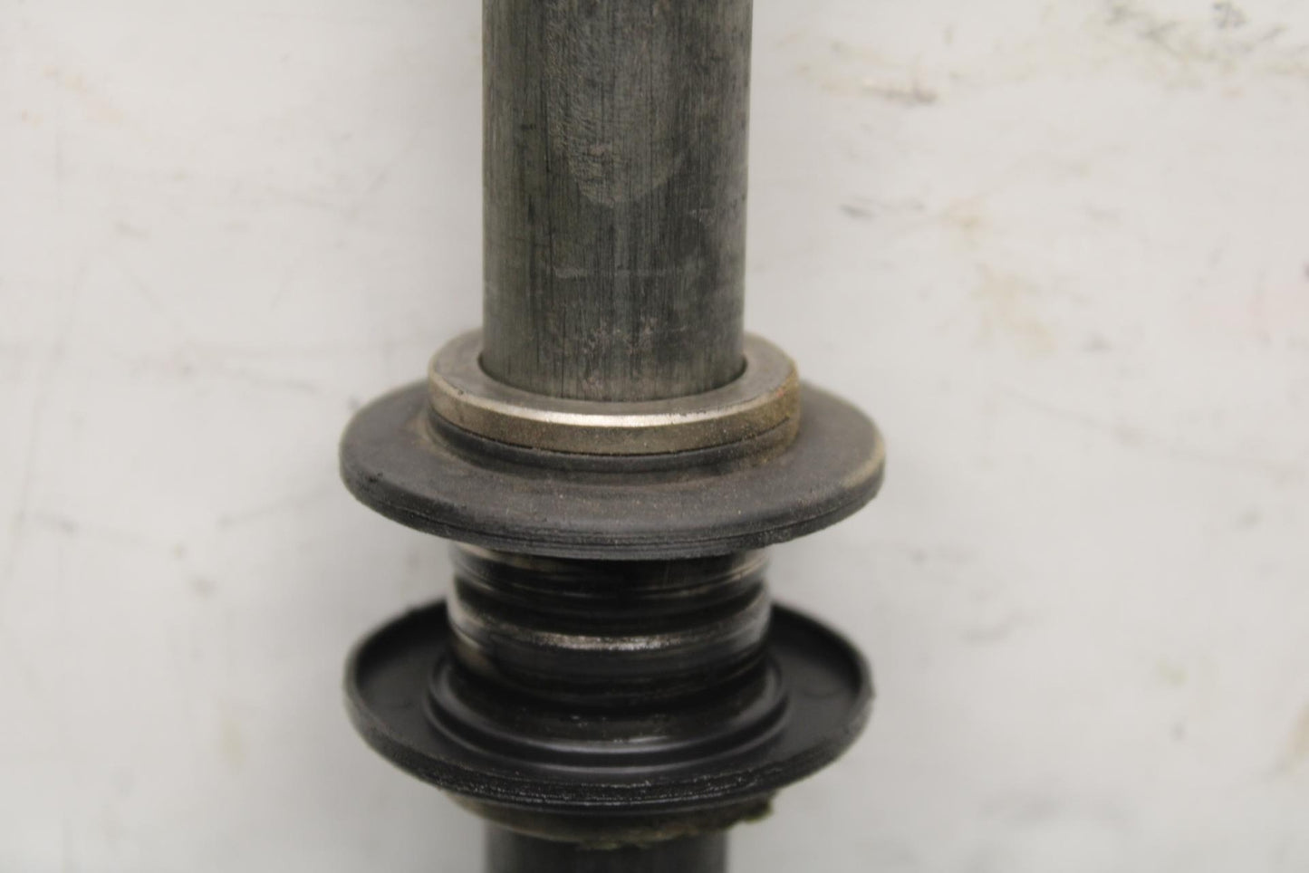 05 YAMAHA YZF R6S FRONT WHEEL RIM AXLE PIVOT BOLT BB600