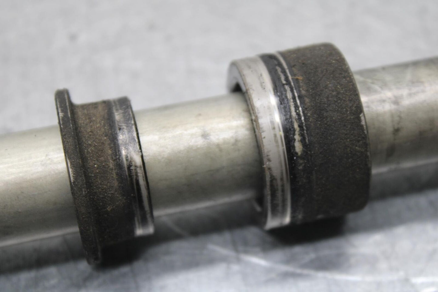 09-12 KAWASAKI NINJA ZX6R REAR AXLE WHEEL RIM PIVOT BOLT AXEL 41068-0613 BB640