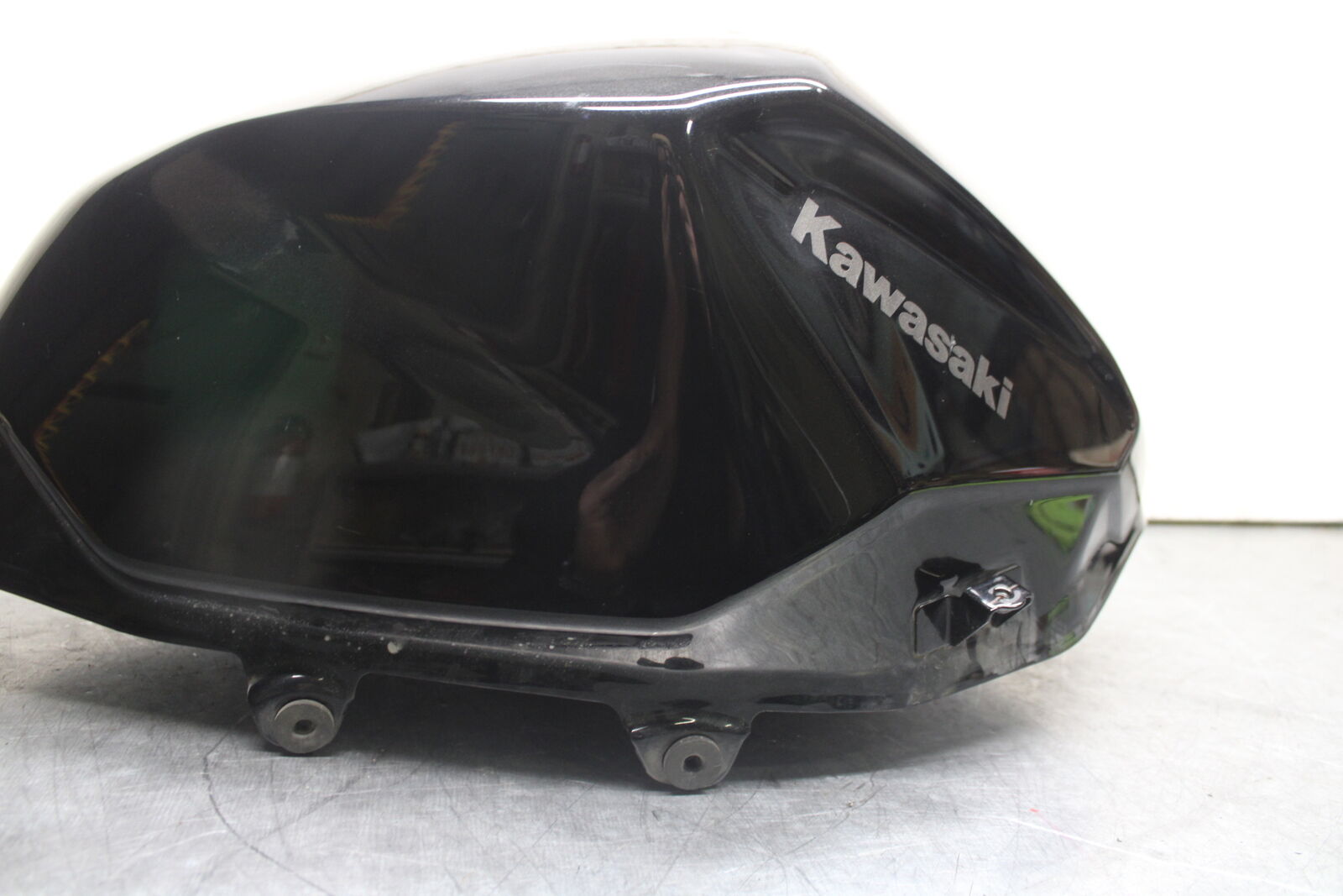 19-22 KAWASAKI Z400 GAS TANK FUEL CELL PETROL RESERVOIR BB708