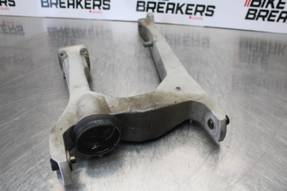 08 MOTO GUZZI BREVA 750 REAR SWINGARM BACK SUSPENSION SWING ARM BB154
