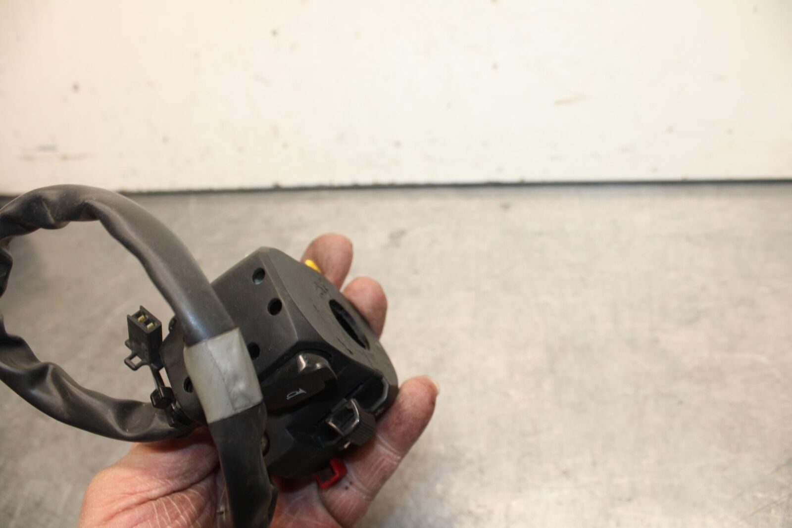 08-10 SUZUKI GSXR 600 750 LEFT CLIP ON HANDLE HORN SIGNALS SWITCH  BB101