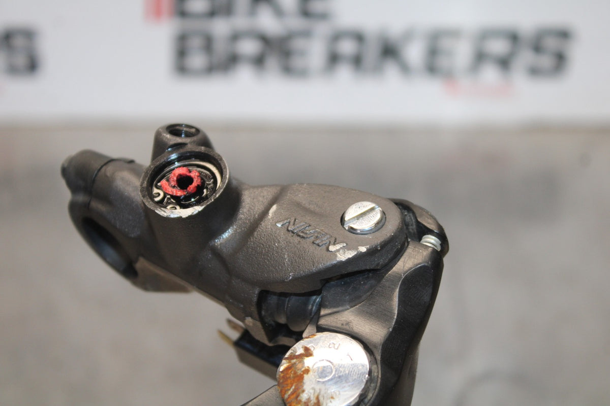 18 SUZUKI GSXR750 FRONT BRAKE MASTER CYLINDER w/ LEVER BB891