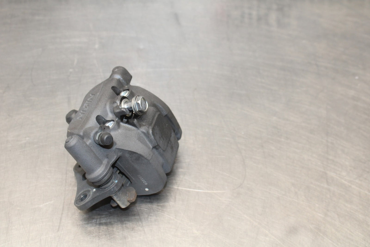 18-26 KAWASAKI Z400 LEFT FRONT BRAKE CALIPER BB852