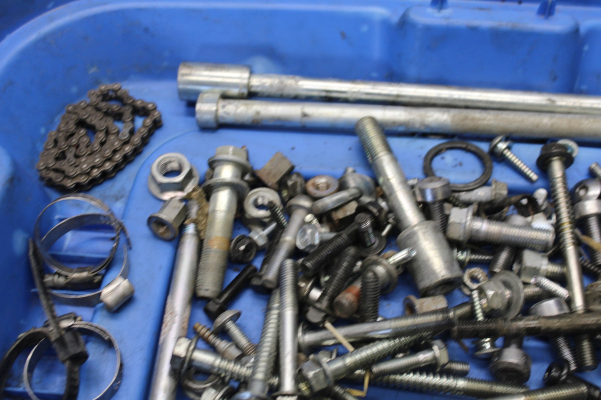05-06 HONDA CBR600RR MOUNTING BOLTS HARDWARE SCREWS BB893