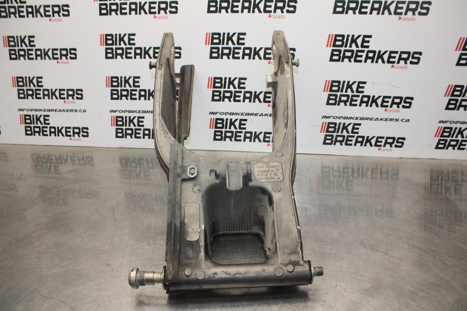 12-14 BMW S1000RR REAR SWINGARM BACK SUSPENSION SWING ARM BB204