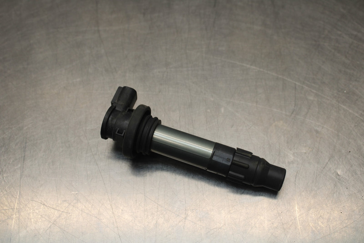 18-26 KAWASAKI Z400 IGNITION COILS COIL SPARK PLUG CAPS BB852
