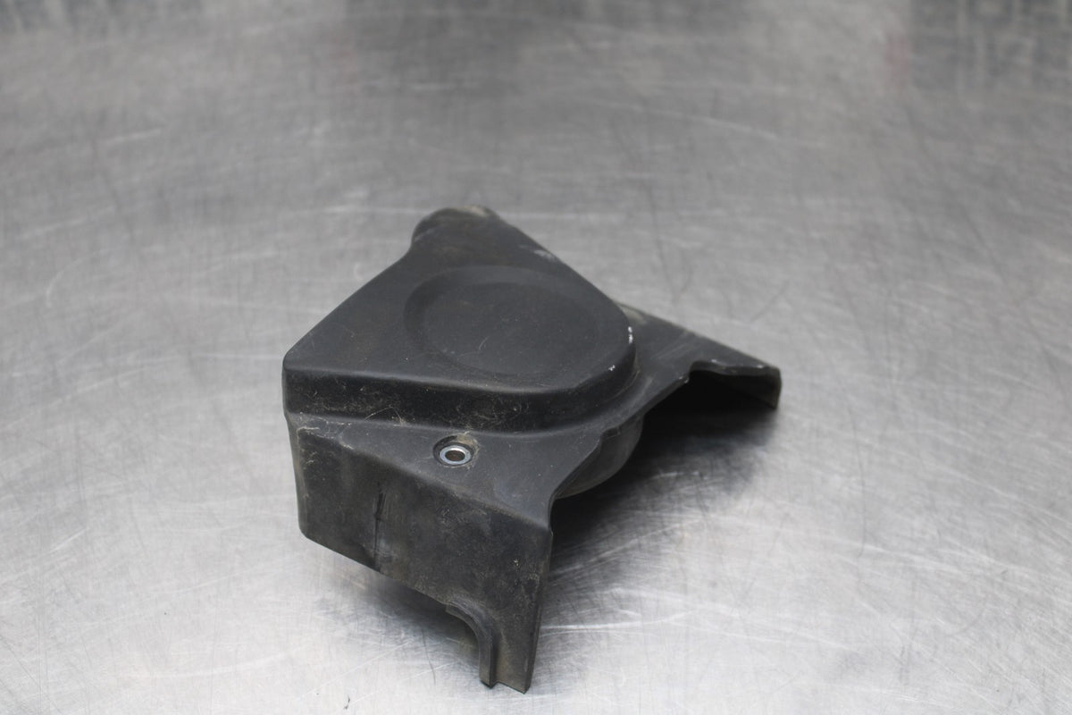 08 HONDA CBR125R ENGINE SPROCKET COVER BB839