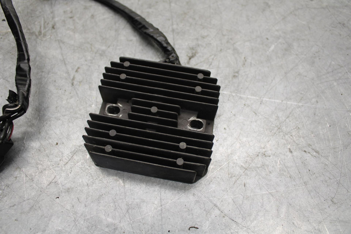 1997 Suzuki GSXR750 RECTIFIER VOLTAGE REGULATOR BB527