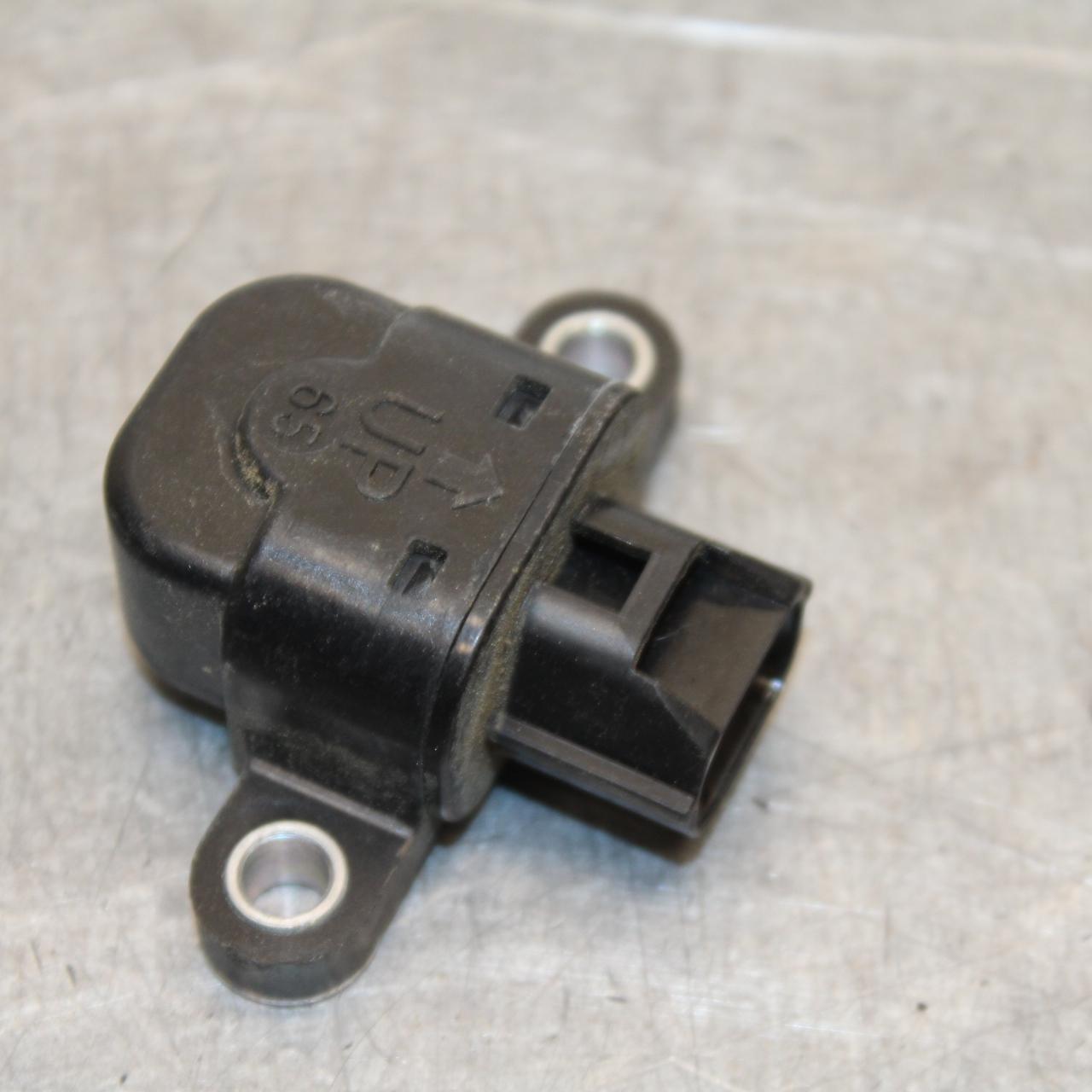 21 KAWASAKI NINJA ZX6R TIP OVER BANK ANGLE CRASH SENSOR SWITCH  21176-0026 BB647