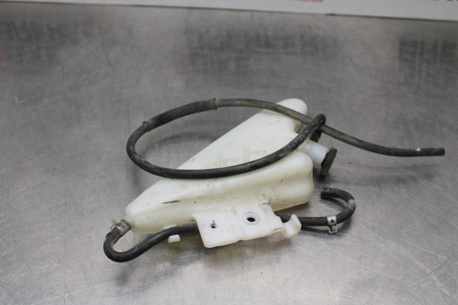 11-22 SUZUKI GSXR 600  COOLANT WATER TANK RESERVOIR BOTTLE BB193