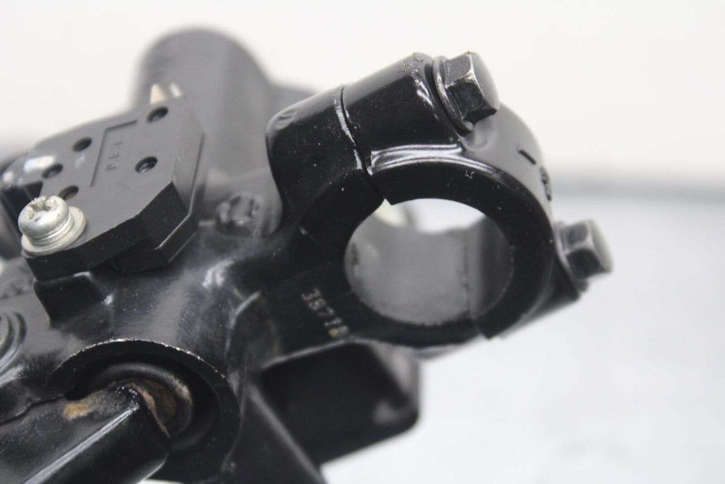 2009 Kawasaki Ninja EX250J FRONT BRAKE MASTER CYLINDER w/ LEVER 43015-0110 BB87